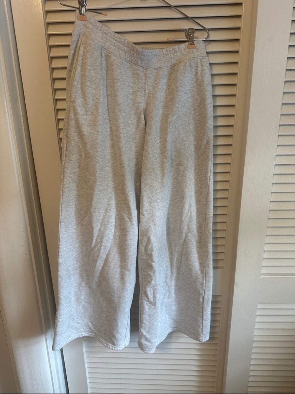Hollister Light Gray Sweatpants - Cozy Lounge Bottoms wide leg